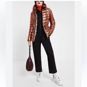 DESIGUAL Padded Jacket Hood with matching pouch Retail $239